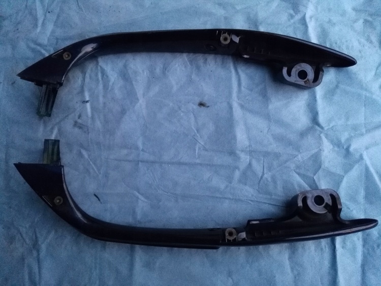 Griff für Suzuki Burgman 400 K2, Beifahrergriff links/rechts Product image