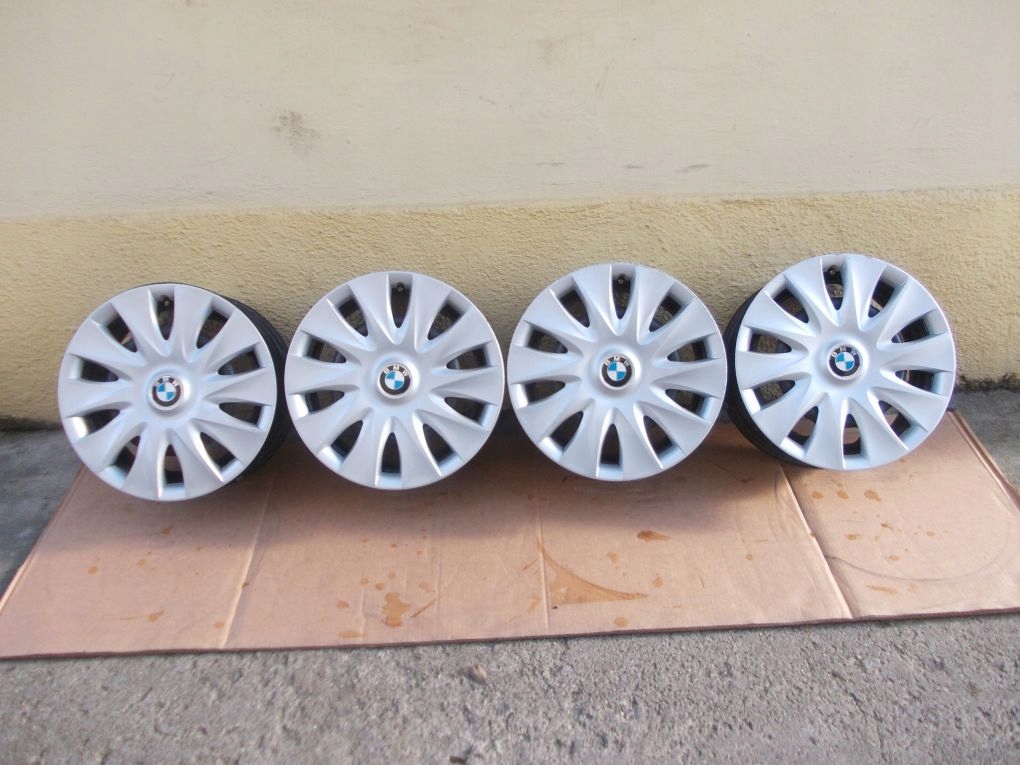 BMW 1 F20 F21 16 5x120 ET33 felgi stalowe + kołpak Product image