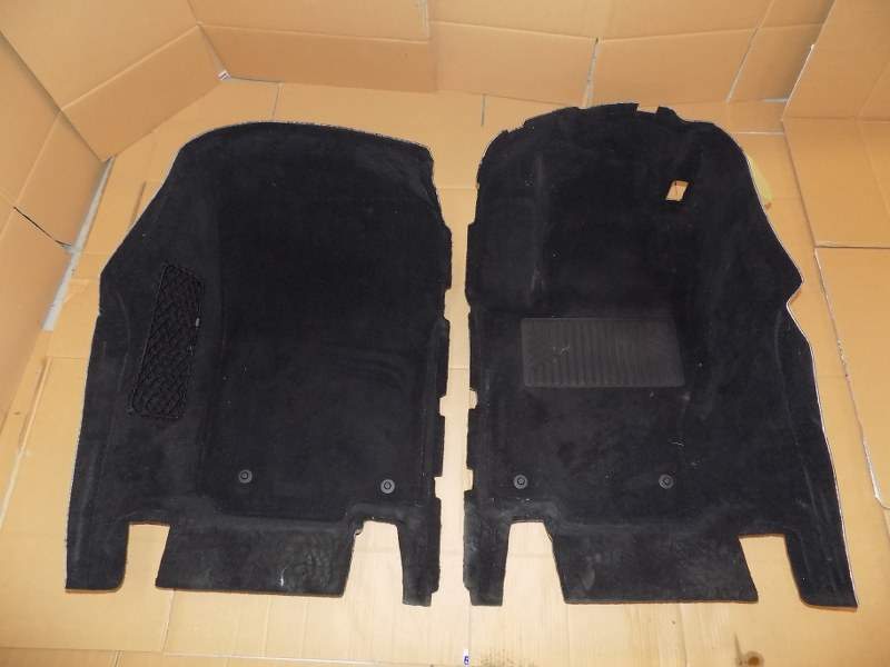 Mercedes ML W166 TEPPICH VORDERER BODEN L Product image