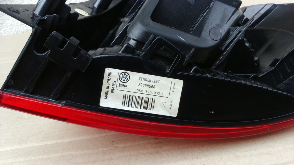 VW GOLF VI 5K0 HINTEN LINKS LAMPE EUROPA 5K0945095E Product image