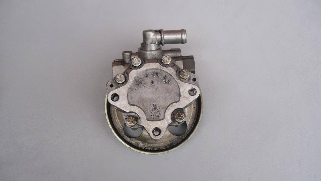 Pompa wspomagania 9645006880 Peugeot 4007 2,2 HDI Product image