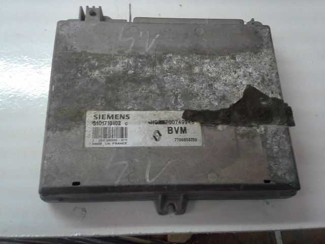 RENAULT CLIO COMPUTER S101718102C HOM7700749946 Product image