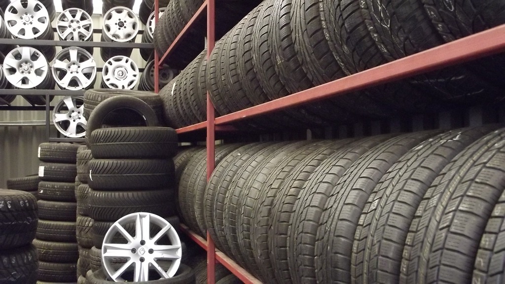 1X REIFEN 195/60R16C 99/97T CONTINENTAL VANCONTACT WINTER WARSCHAU Product image