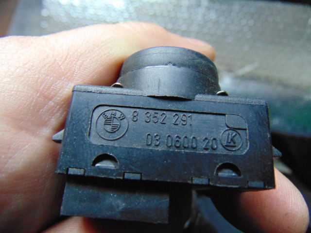 BMW Steuerung SEAT Füllschalter 8360877 Product image