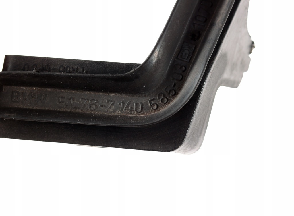 BMW E81 E87 MOTORHAUBENDICHTUNG LINKS 7140585 Product image