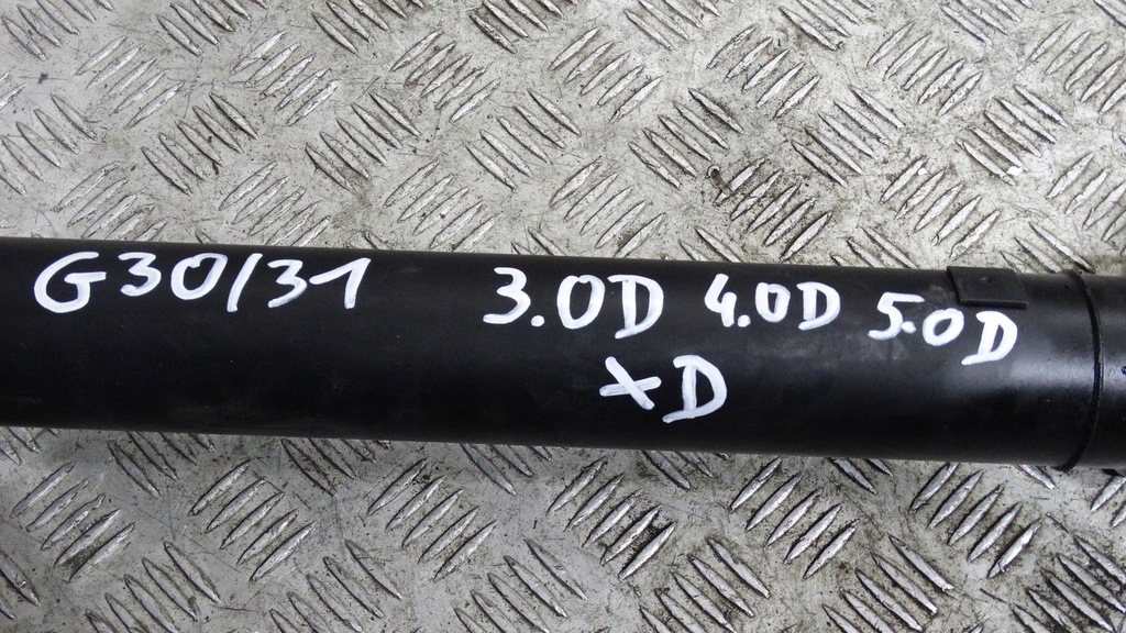PERFEKTER SATZ ANTRIEBSWELLE BMW G30 G31 530XD 540XD 1 Product image