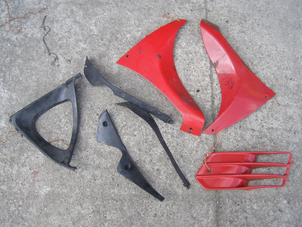 Suzuki RF 600 Teile Product image