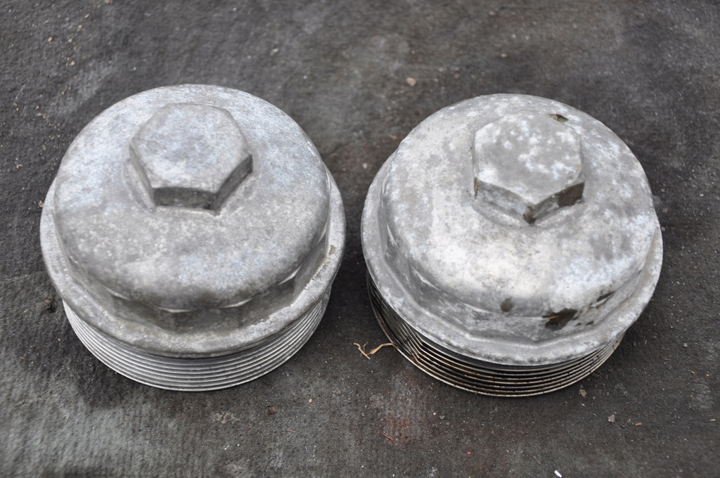 BMW E31E38 E39 ALUMINIUM-ÖLFILTERABDECKUNG Product image