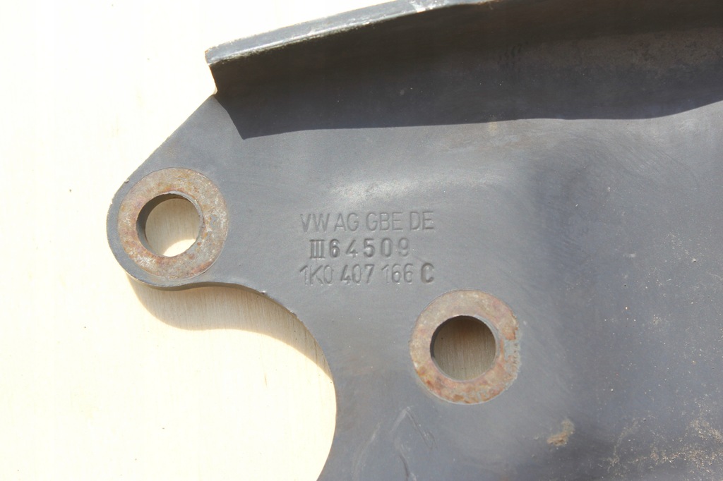 Querlenker vorne rechts VwAG 1K0407166C Product image