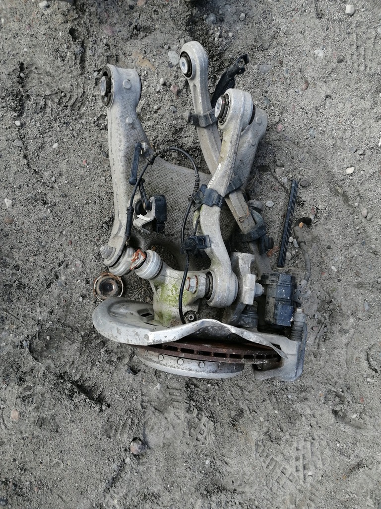 HINTERE AUFHÄNGUNG P ODER LINKS BMW F10 Product image