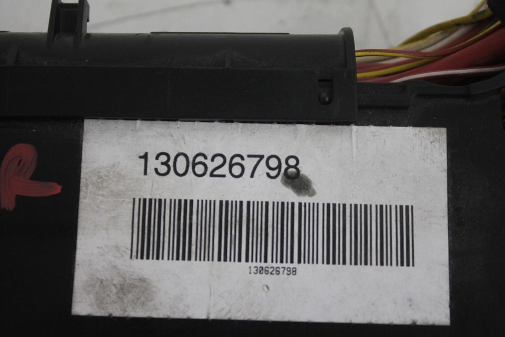 BOX SICHERUNGSKASTEN VW POLO 6R 1.2 12V Product image