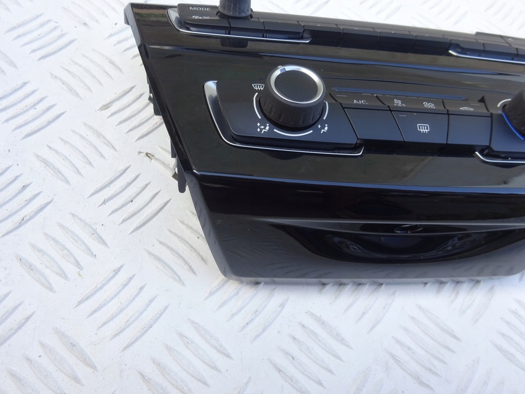 BMW F48 RADIO-KLIMAANLAGE PANEL 9371457 Product image