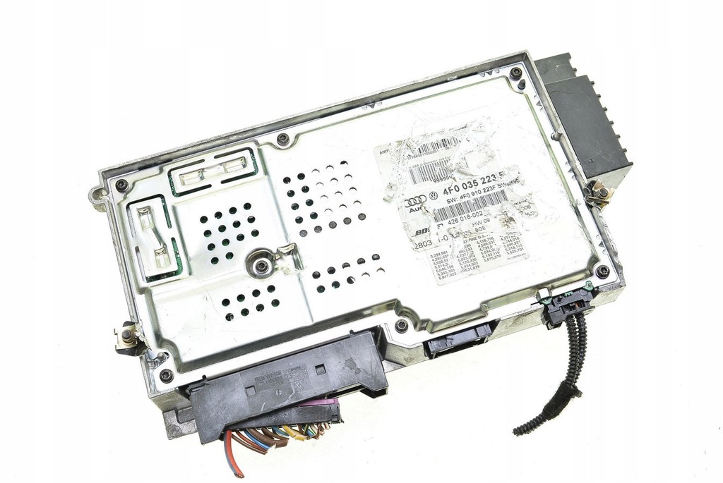VERSTÄRKER BOSE AUDI A6 C6 4F0035223F Product image