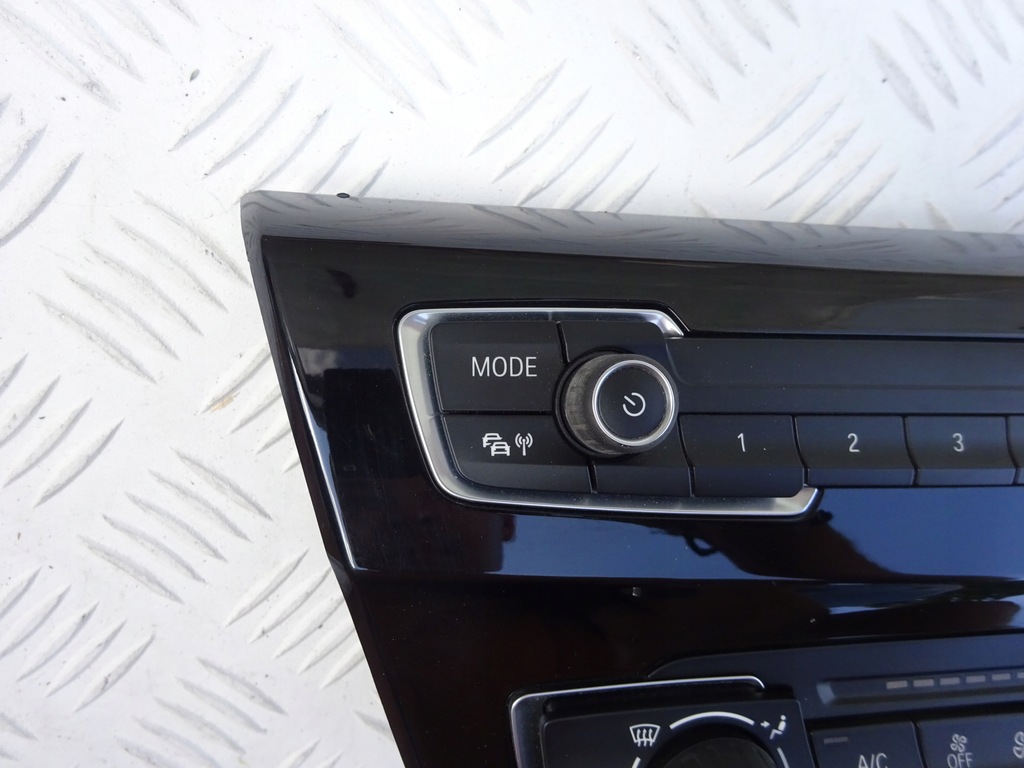 BMW F48 RADIO-KLIMAANLAGE PANEL 9371457 Product image