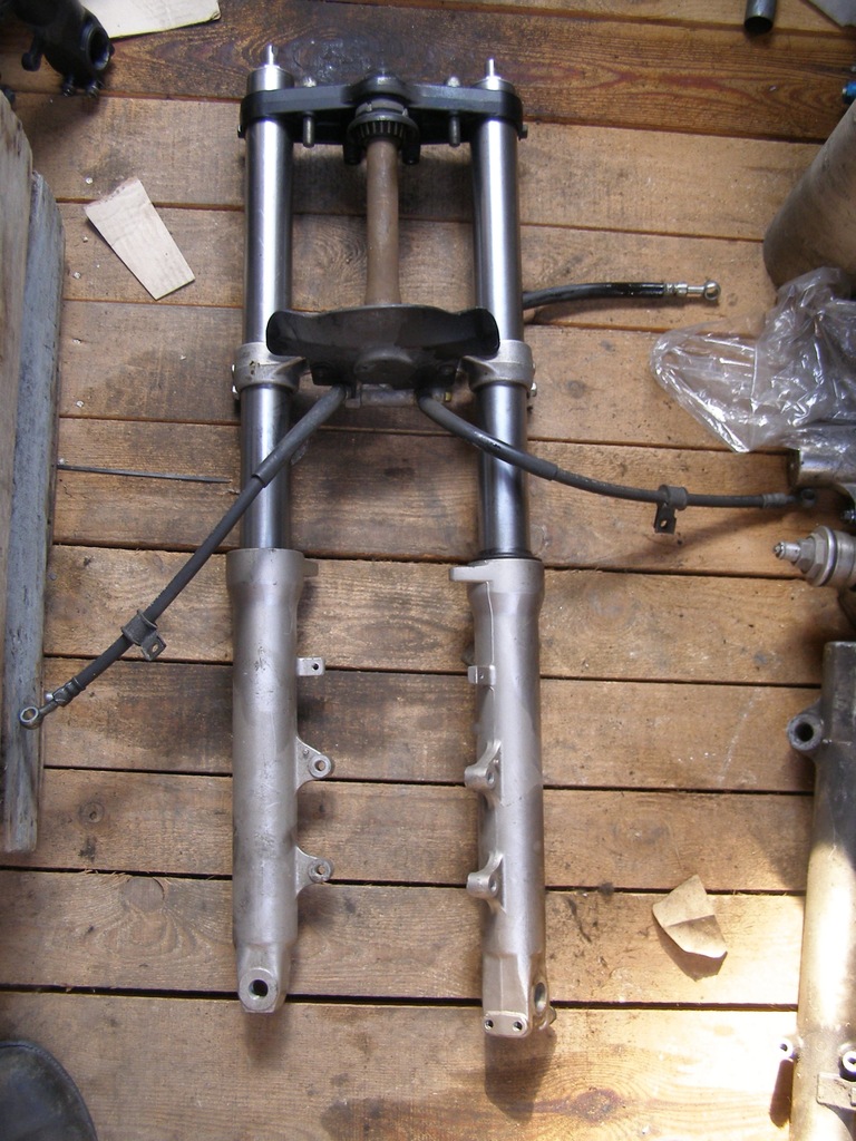 Suzuki RF 600 Teile Product image