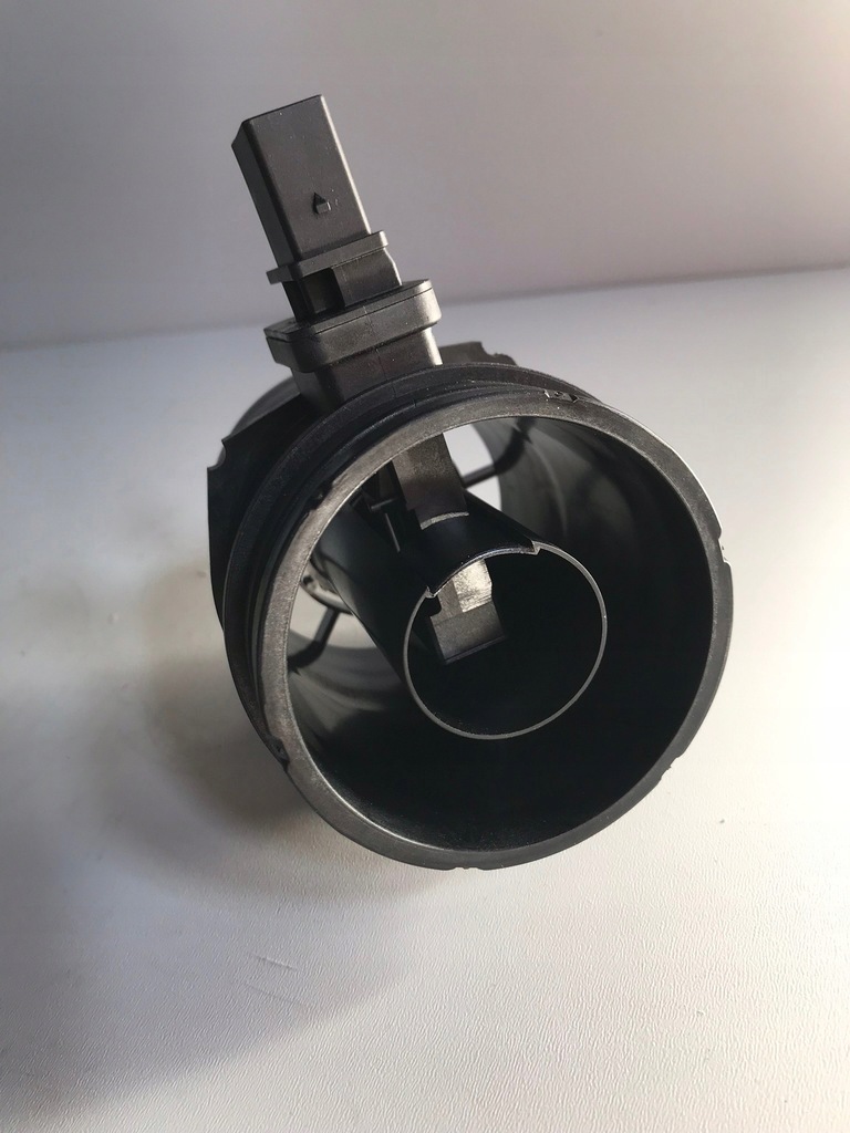 BMW E90 E91 E84 E82 2,0 D Luftströmungsmesser 1362778743 NTK 91534 Product image