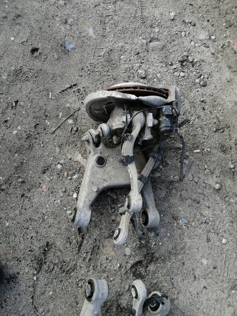 HINTERE AUFHÄNGUNG P ODER LINKS BMW F10 Product image