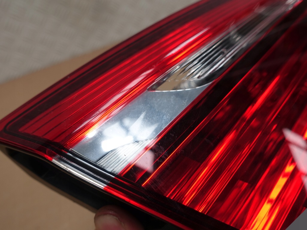 BMW 2 F45 LIFT LCI LED IN HECKKLAPPE L ODER P Product image