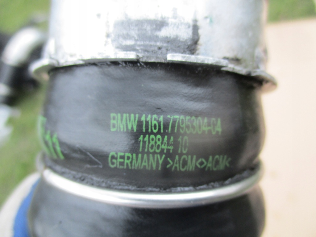 SCHLAUCHLEITUNG LADELUFTKÜHLERSCHLAUCH BMW E90 318D 320D Product image