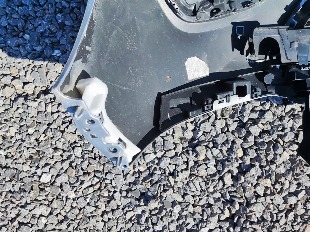 Vordere Stoßfänger komplette Peugeot 208 und 2015-2019 Lift Product image