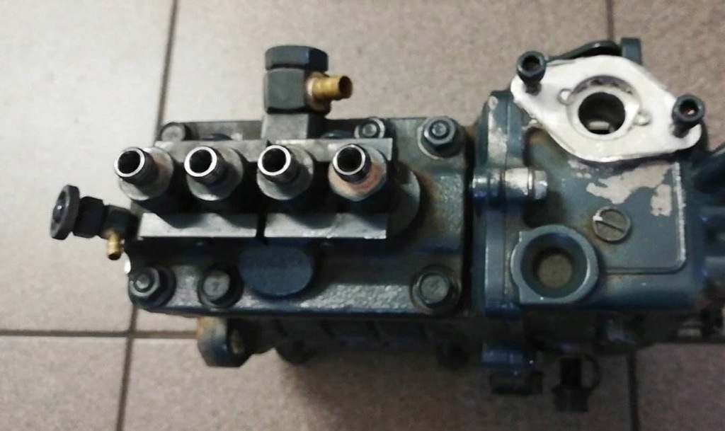 Kubota V3600 Kraftstoffeinspritzpumpe Product image
