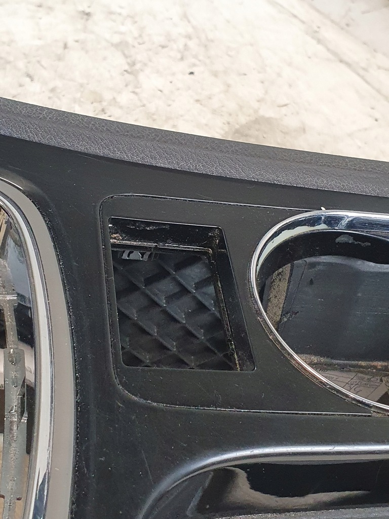 MITTELTUNNELKONSOLE OE 7S71-A045A20-AX FORD MONDEO MK4 07 EU Product image