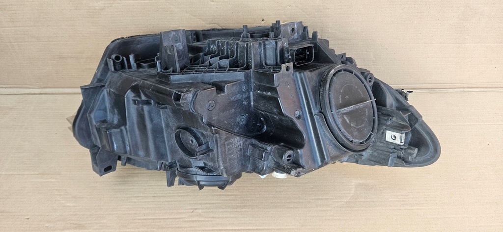 BMW 1 F20 F21 H7 Links Regulär Europa 7229671-08 HELLA Product image