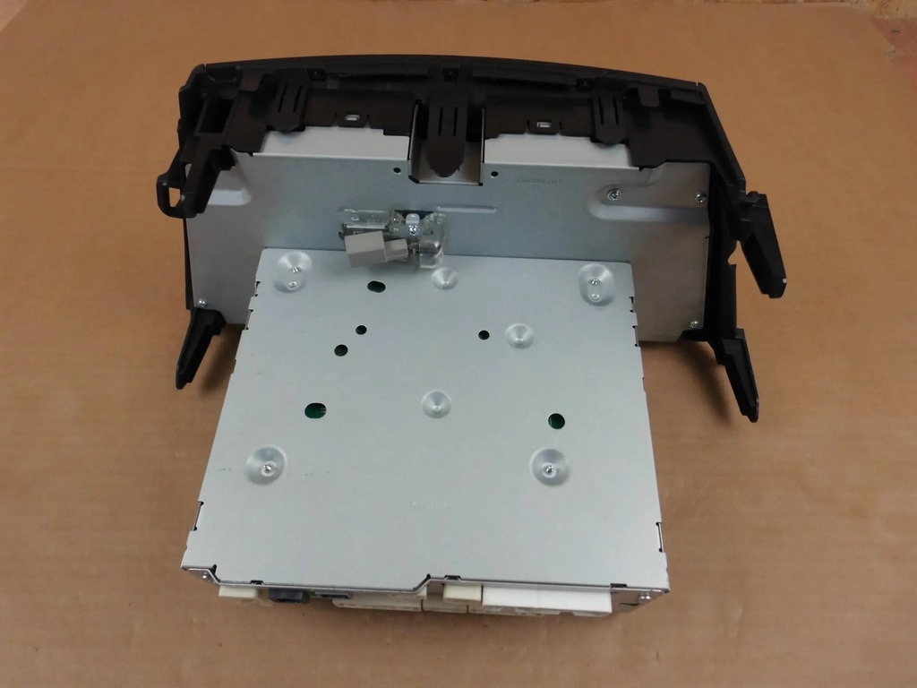 Toyota Prius+ PLUS Radio-Bildschirmanzeige 86140-47231 8614047231 Product image
