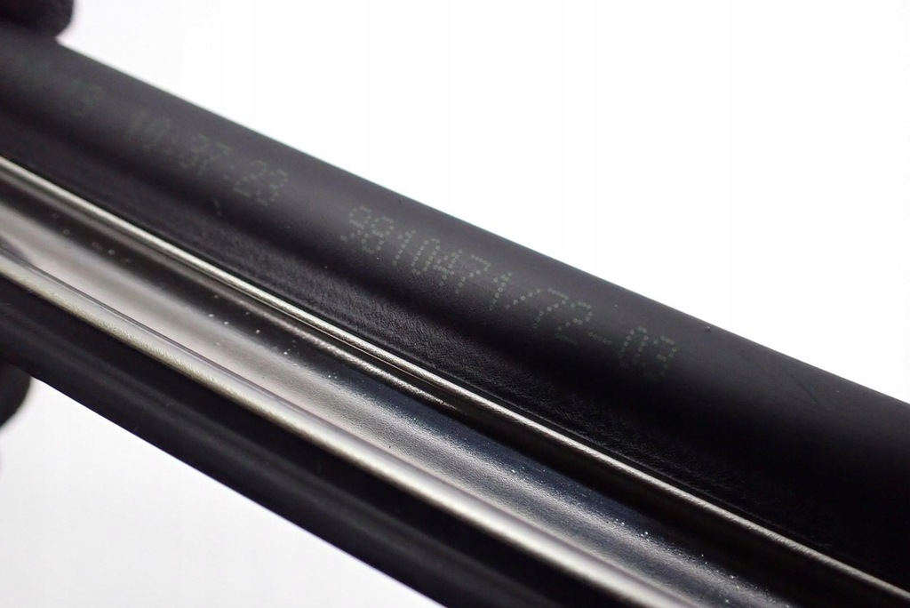 FENSTERABDECKLEISTE HINTEN RECHTS CHROM COUNTRYMAN R60 Product image