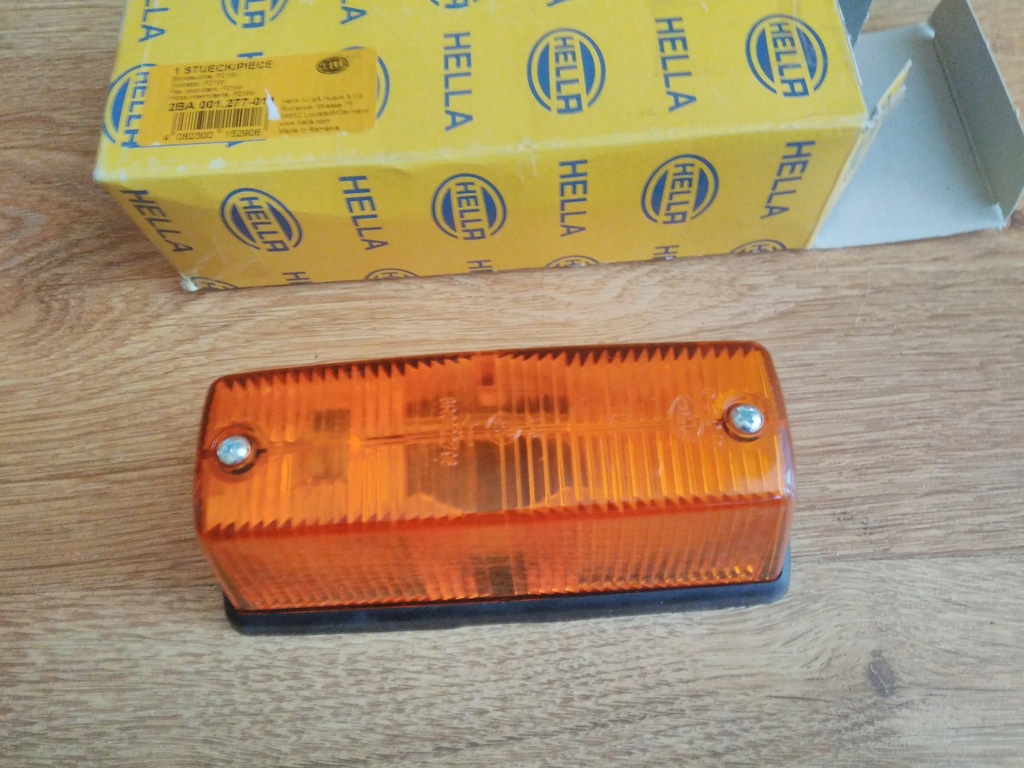 BLINKERLEUCHTE VORNE LINKS BLINKER HELLA 2BA 001 277-011 STEYR Product image