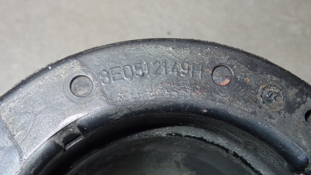 Stoßdämpferabdeckung hinten A6 S6 RS6 C5 8E0512149H Product image