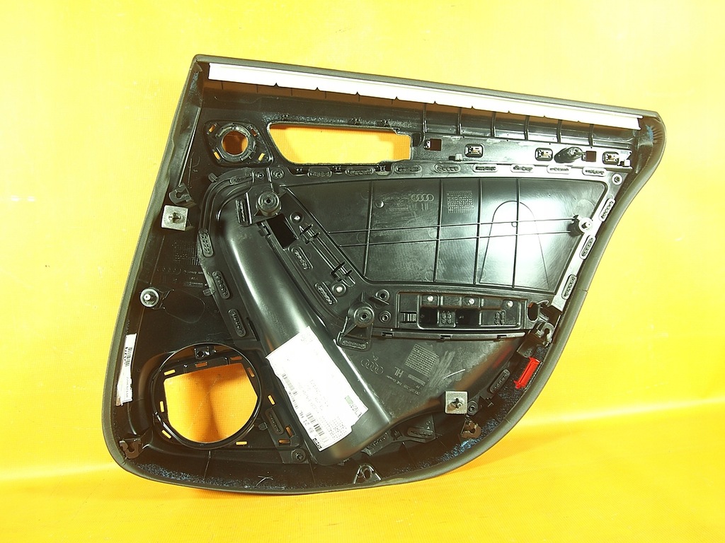 Audi A5 8T8 SB 16KM Seitentürverkleidung hinten LINKS 8t8867305 Product image