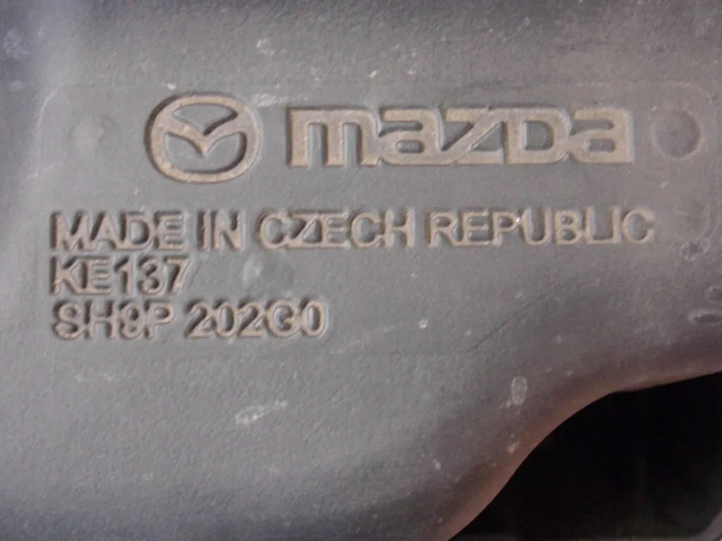 Mazda CX5 II KF 2.2 Tank AD BLAU ADBLUE KE1371049407 Product image