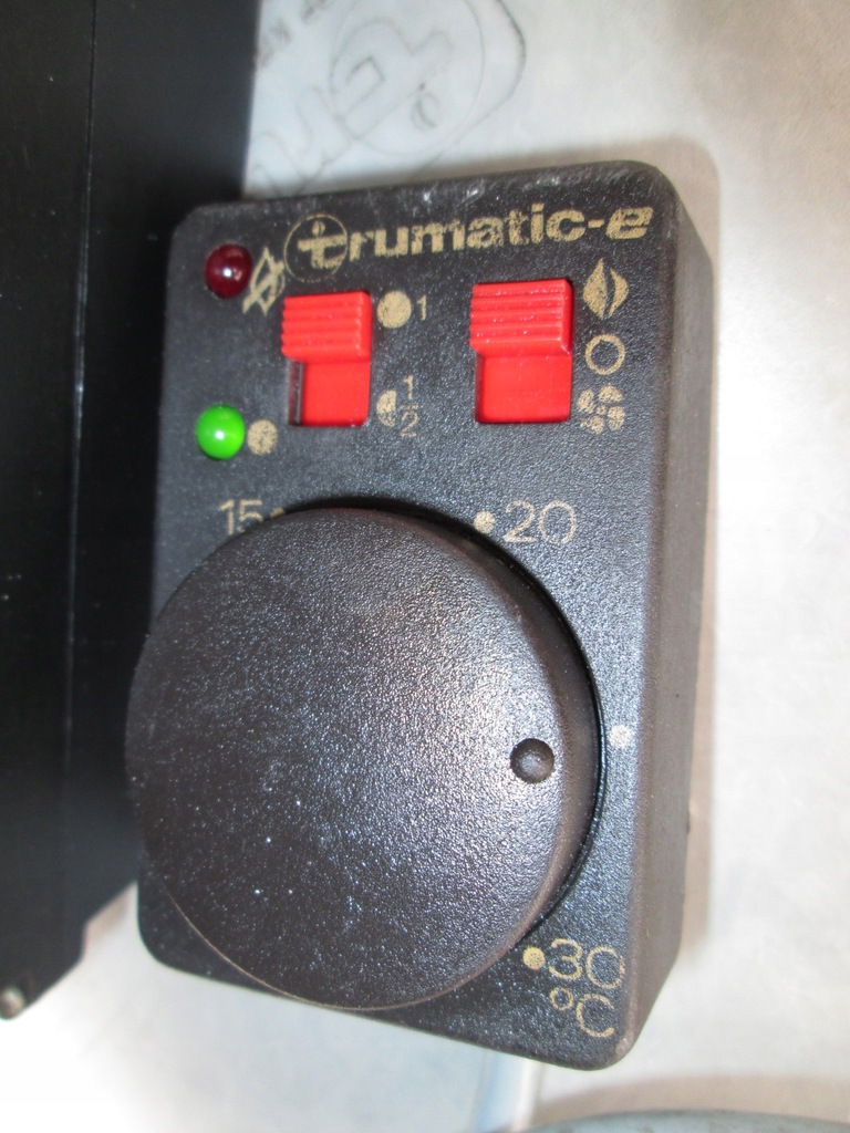 GASHEIZUNG TRUMA E-1800 + VERSORGUNG UND 2800E Product image