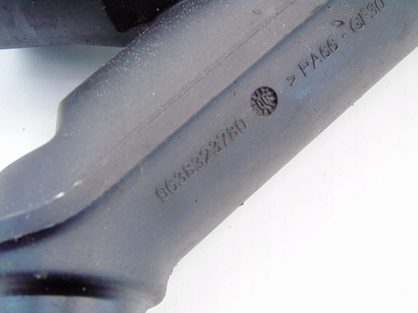 ÖLFÜLLER 2.0 HDI 206 306 307 C5 406 XSARA PARTNE Product image