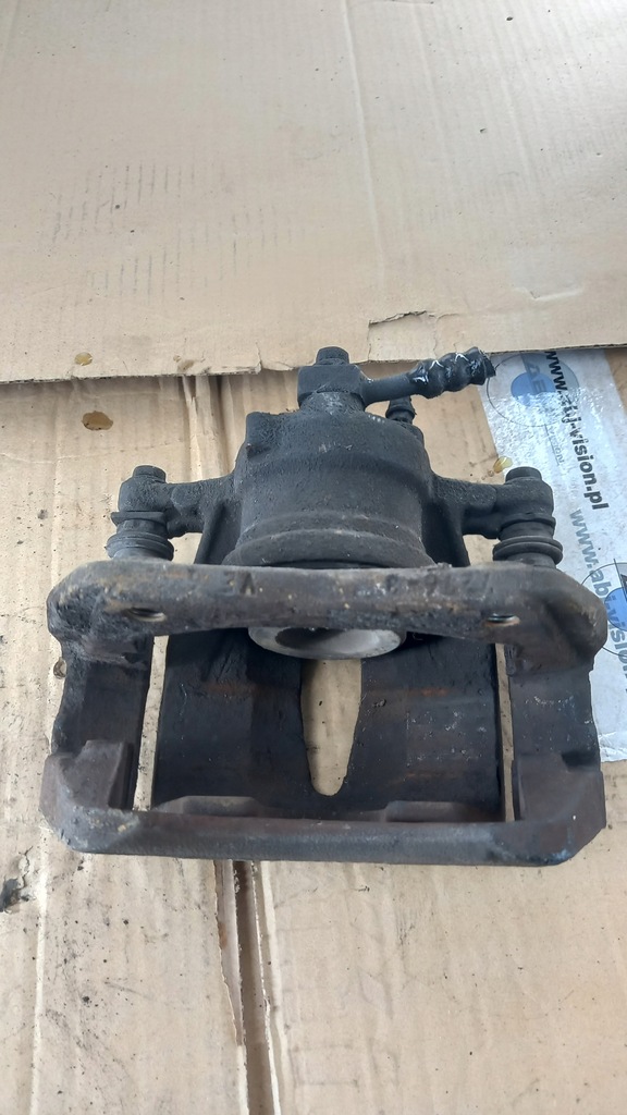 BREMSSATTEL RECHTS VORNE OPEL CORSA C 1.7DTI 01R HB Product image