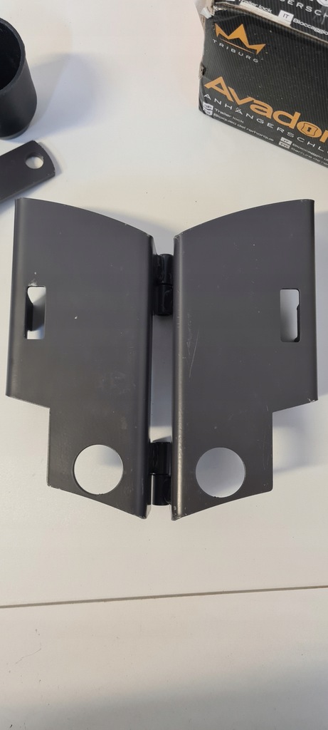 TRIBURG Anhängerschloss mit Schutzkappe AHK 200 x 91 x H87 mm Product image