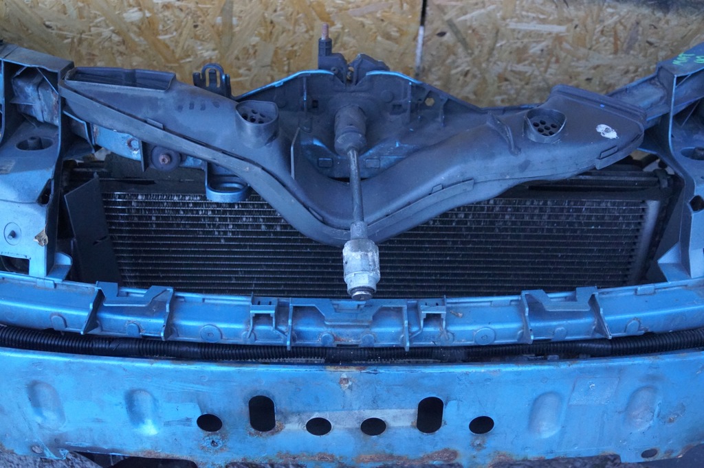 PAS PRZEDNI CHŁODNICE FORD FOCUS MK2 LIFT 1.8 B Product image
