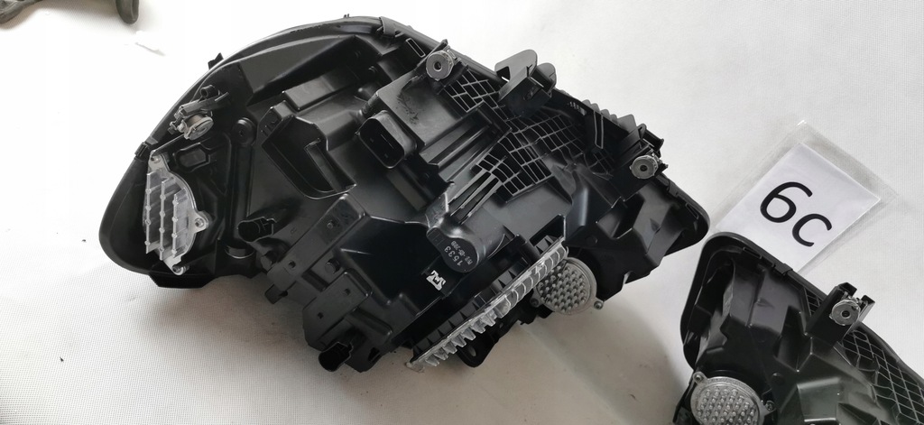 BMW F45 F46 LIFT VOLLLED LINKS RECHTS KOMPLETT Product image
