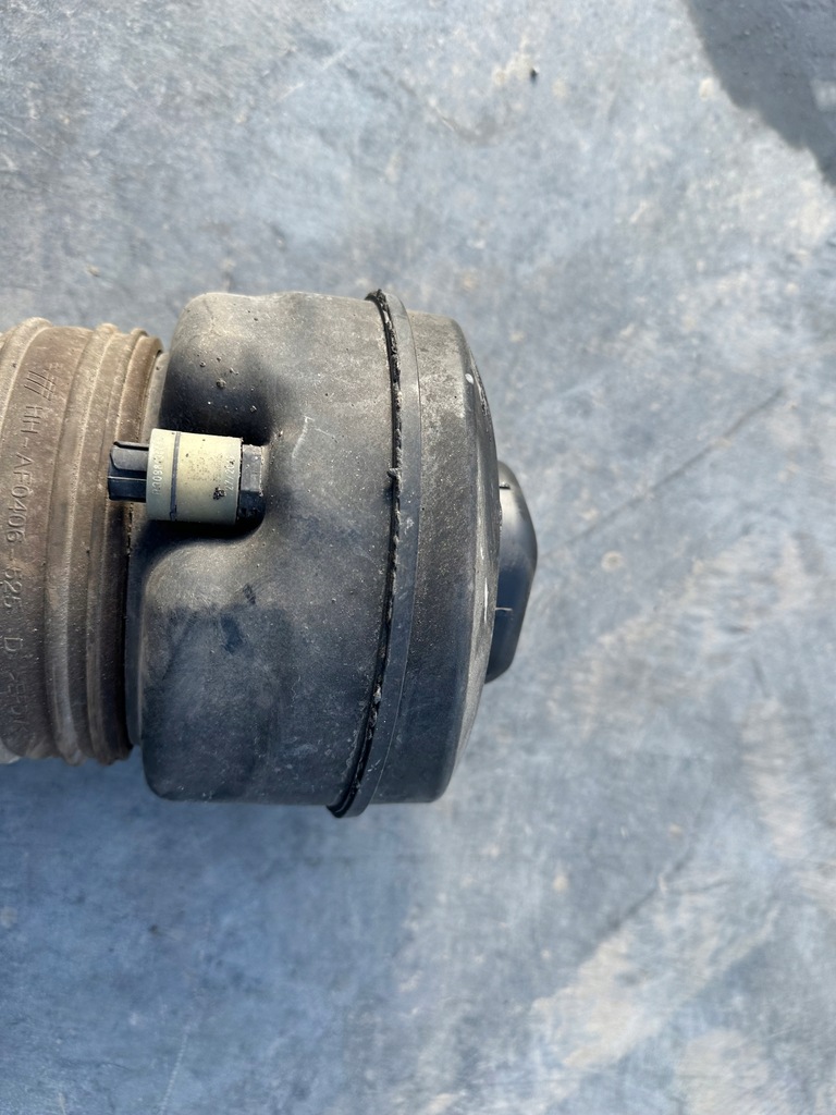 STOSSDÄMPFER LINKS VORNE AUDI A6 C8 4K0616039H Product image