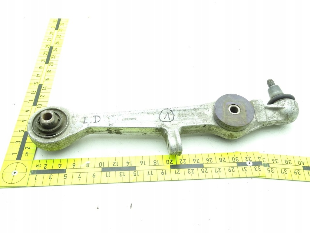 VW Passat B5 96-00 Links untere Vorderseite 4D040715J Product image