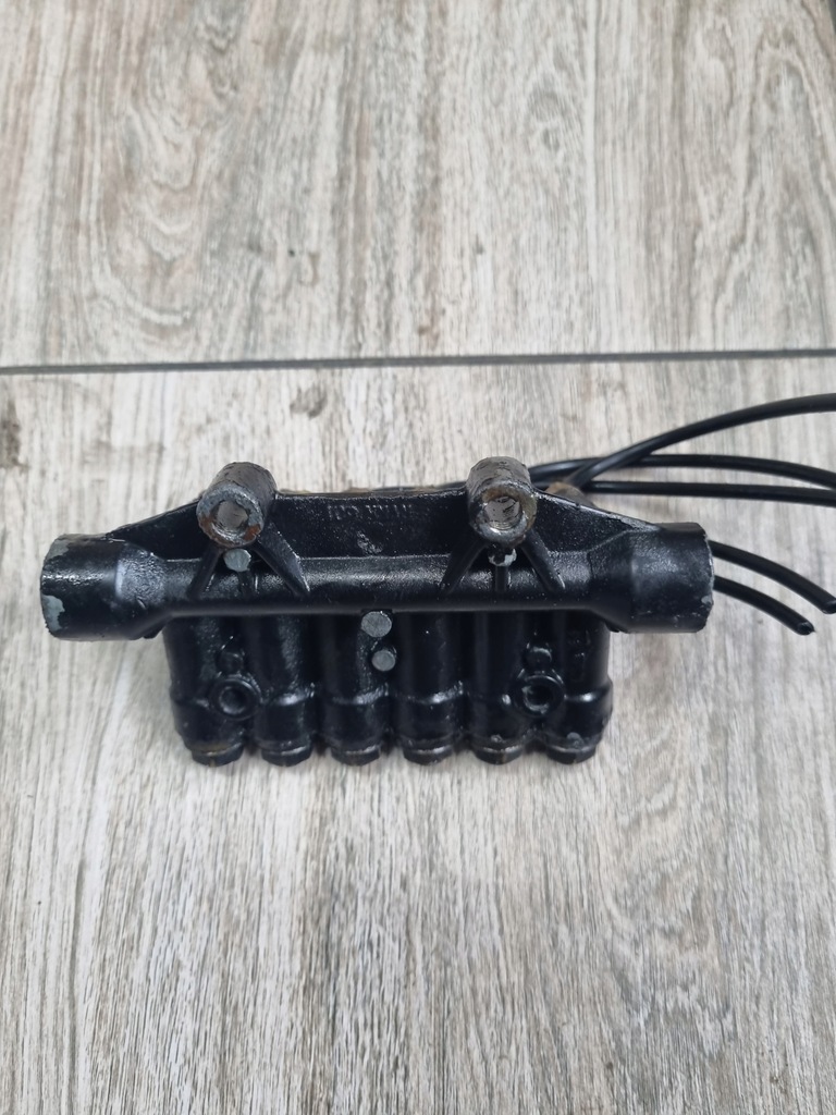 ZENTRALER SCHMIERVERTEILER VOGEL VOLVO FH FM 7 9 12 13 Product image