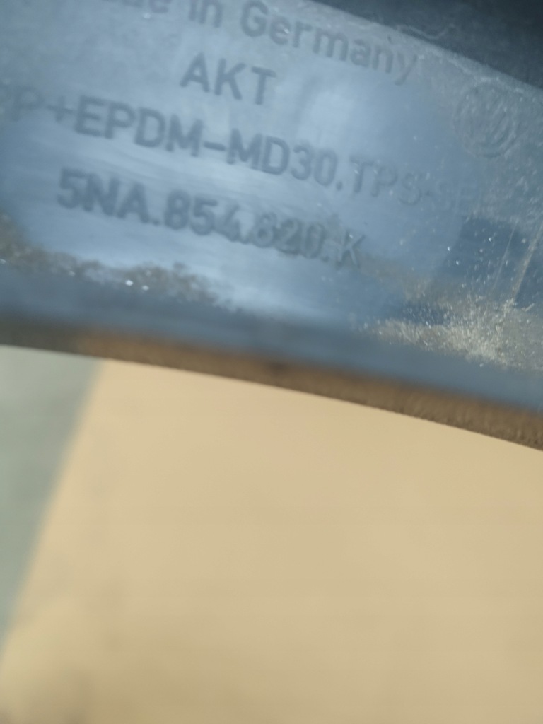 Fender Strip Right Heck VW Tiguan II R-Line 5NA854820K Product image
