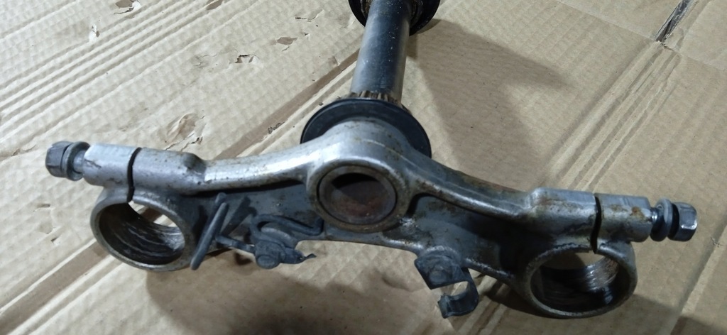 Suzuki GS 500 Unteres Regal, gefederter Sitz, Sitz-Set Product image