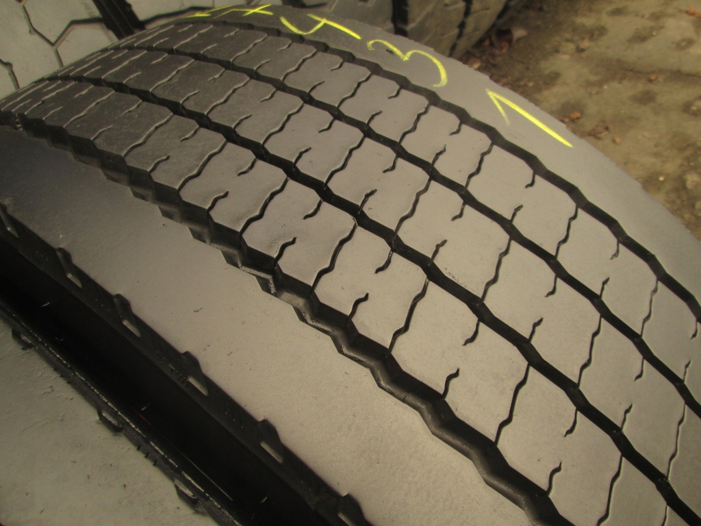 275/70R22.5 GITI GAU861 2ST VORDERACHSE PAAR LKW Product image
