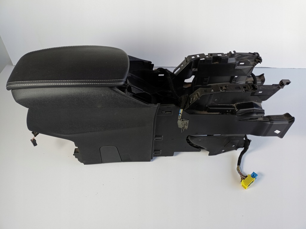 CITROEN DS5 MITTELTUNNELARMLEHNE EUROPA Product image