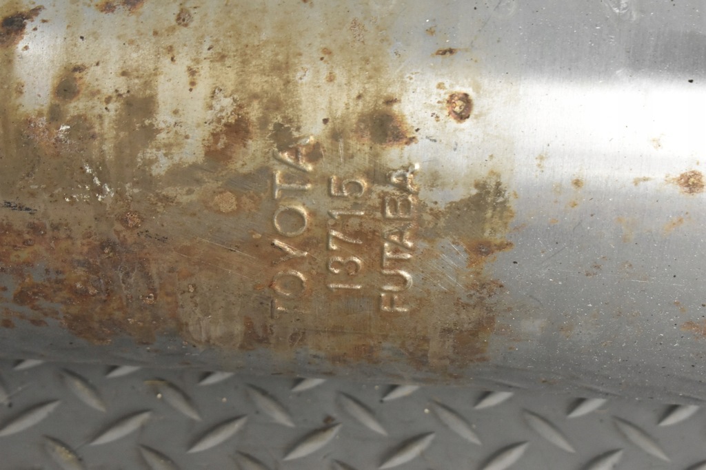 ENDSCHALLDÄMPFER Dose 1743037300 TOYOTA PRIUS III XW30 Product image