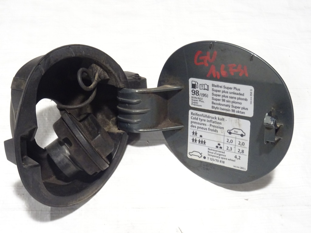 Kraftstoffeinfüllklappe VW Golf V 5 1K0 Schrägheck HTB HB 1K0010282L LA6Q Product image