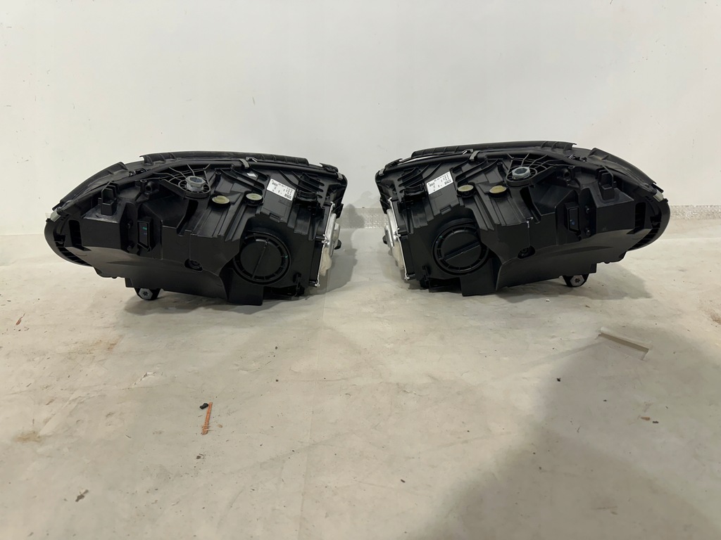 MERCEDES BENZ W206 C-KLASSE LED HIGH PERFORMANCE LINKS RECHTS LAMP EU KPL Product image