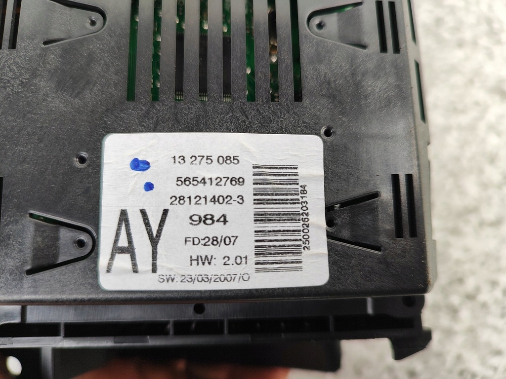 Opel Astra H III HB 04-10 Radio Uhr Anzeige Product image